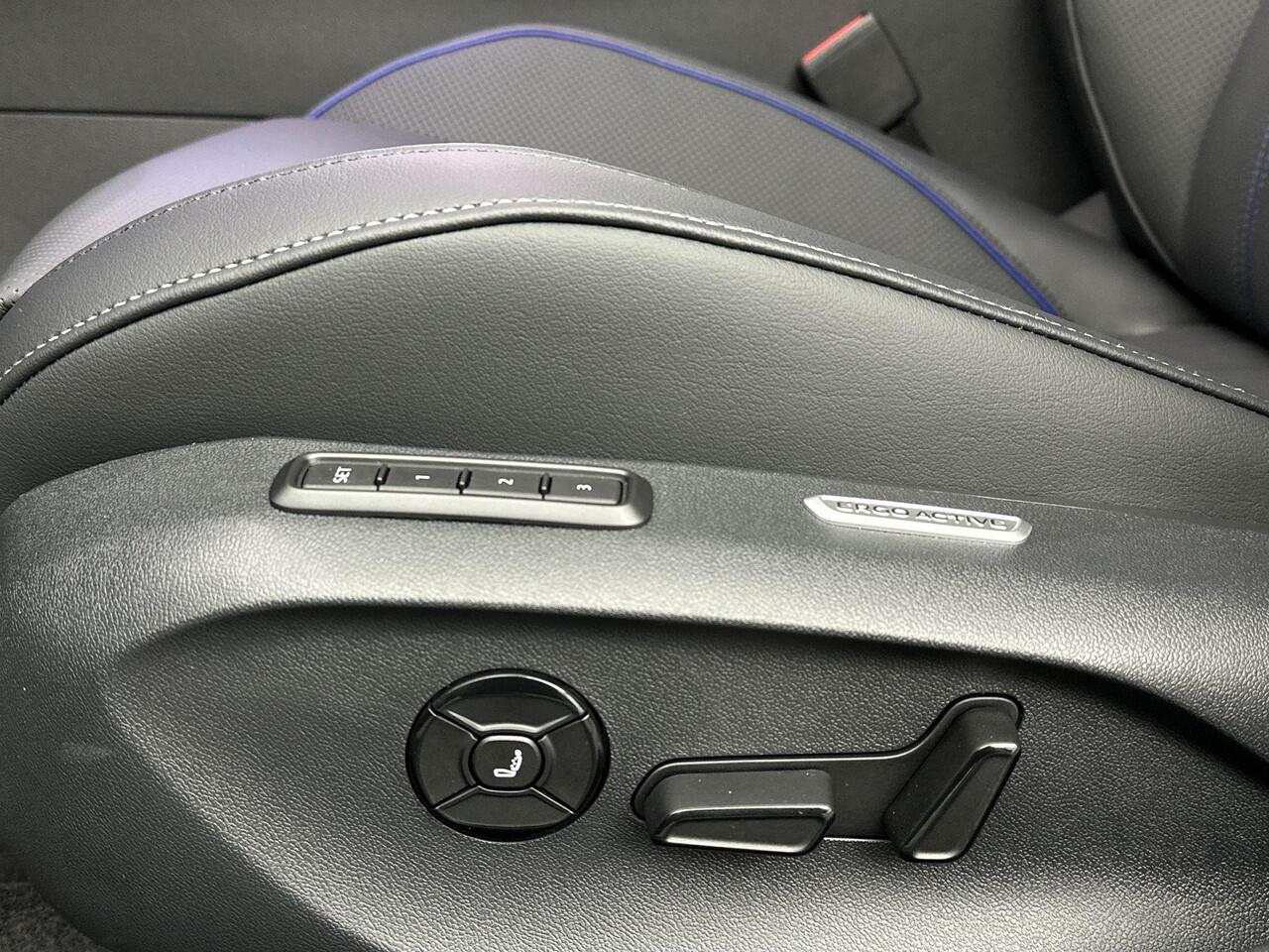 Volkswagen PASSAT R-Line Edition Plug in Hybride 204 pk Black Style Plus Pakket