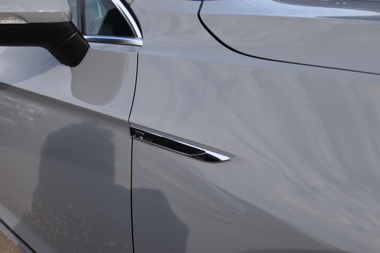 Volkswagen PASSAT Variant 1.5 TSI R-Line Business + , VIRTUAL COCKPIT , A UITRIJ CAM , LED KOPL , PANORAMADAK ,