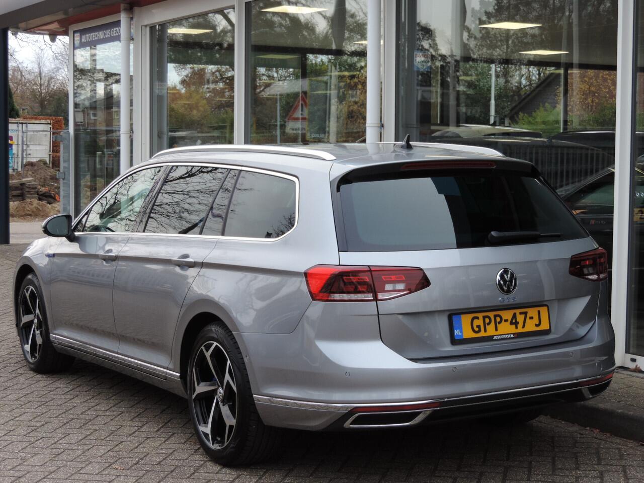 Volkswagen PASSAT Variant 1.4 TSI PHEV GTE Business - Pano | 360 Camera | Massage | Elektr. klep | ACC | CarPlay | Dodehoek