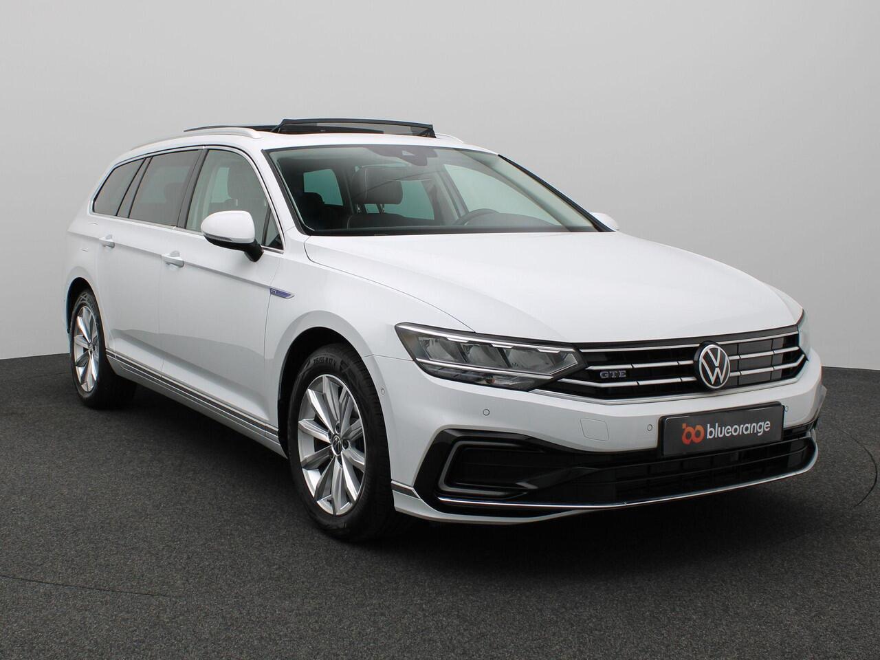 Volkswagen PASSAT Variant 1.4 TSI PHEV GTE Business 218PK DSG 360gr. Camera, Elektr. Achterklep, Digital Cockpit, Stoelverwarming, Keyless, 17" LM Velgen, Pano-Schuifdak, Adaptive cruise control