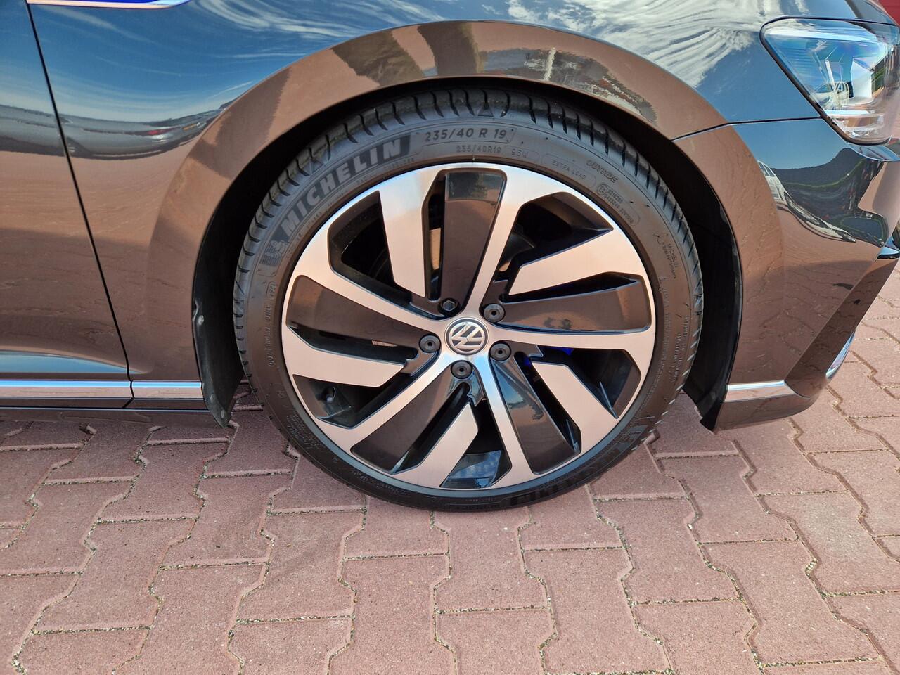 Volkswagen PASSAT Variant 1.4 TSI PHEV GTE Business 12MND BOVAG GAR | ECC | NAVI | CARPLAY | PANO | TRH. AFN | ACC | LMV 19"
