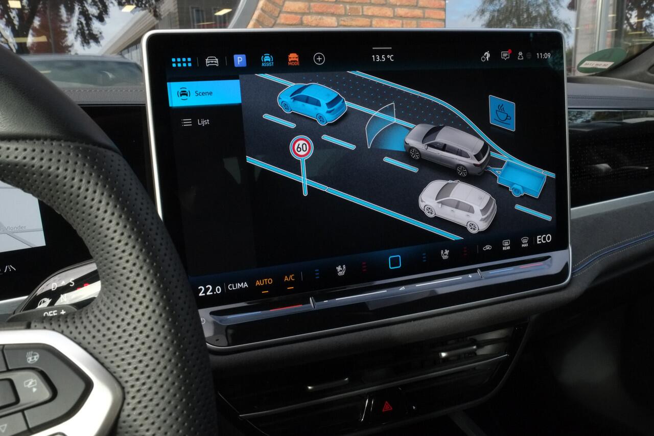 Volkswagen PASSAT Variant 1.5 eHybrid 272pk R-Line Edition Trekhaak, 360° Camera, Headup display