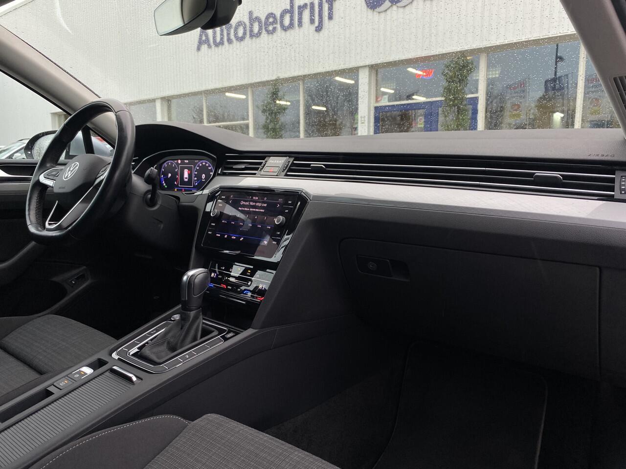 Volkswagen PASSAT Variant 1.5 TSI Business Automaat, Virtual cockpit, Camera, Rijklaar met beurt & garantie!