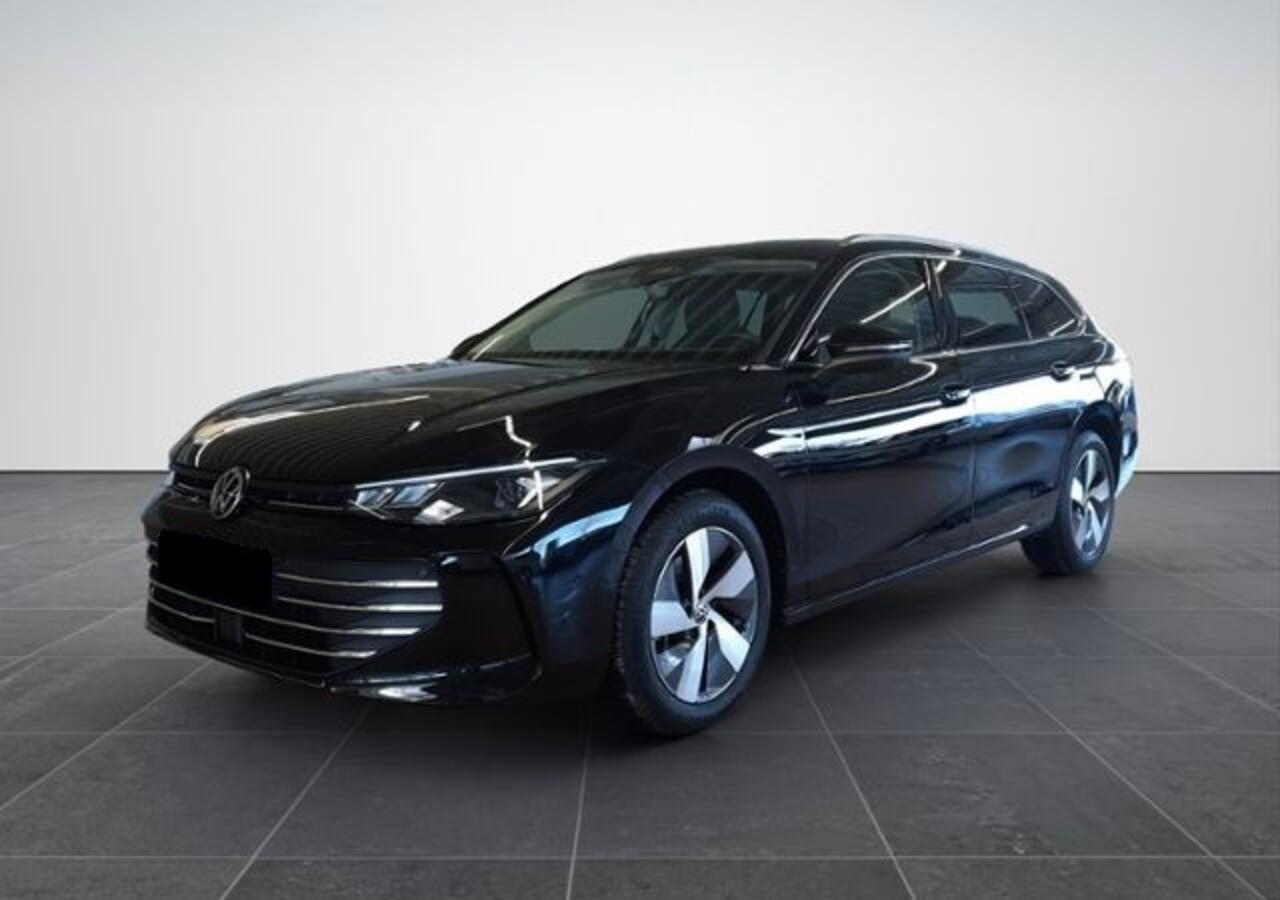 Volkswagen PASSAT Variant 2.0 TDI 150 PK DSG ACC LED 360 Camera Trekhaak Massage