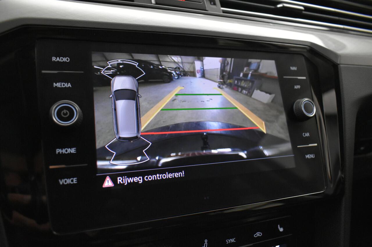 Volkswagen PASSAT 1.4 TSI PHEV GTE Buss ed El Trekh Camera Navi Winterpack