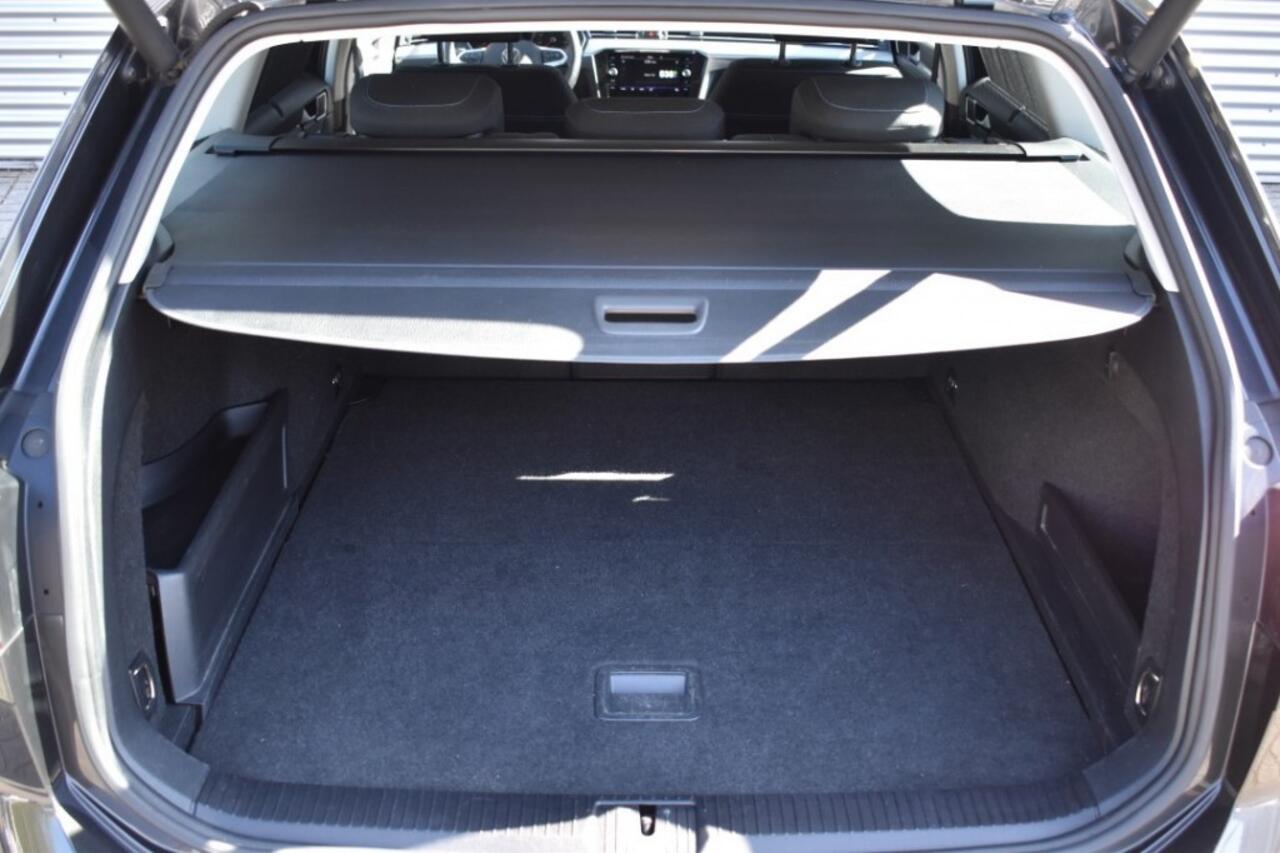 Volkswagen PASSAT 1.4 TSI PHEV GTE / ADAP. CRUISE / P.CAM. / 100% DEALER ONDH.