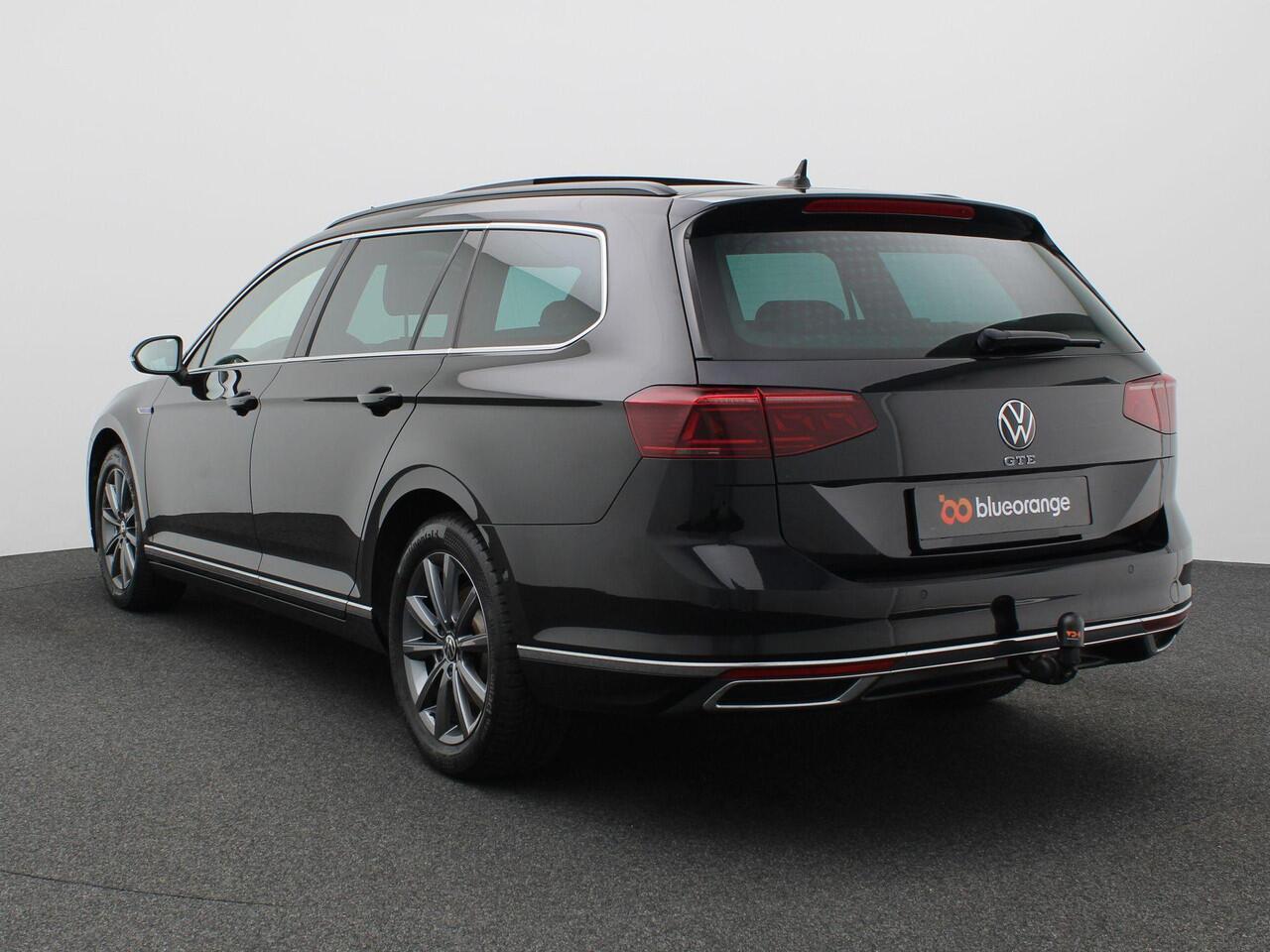 Volkswagen PASSAT Variant 1.4 TSI PHEV GTE Business 218PK DSG Leder, Pano-Schuifdak, Trekhaak, Achteruitrijcamera, Keyless, Side Assist, Stoel-Stuurverwarming, 18" LM Velgen, Adaptieve Cruise Control