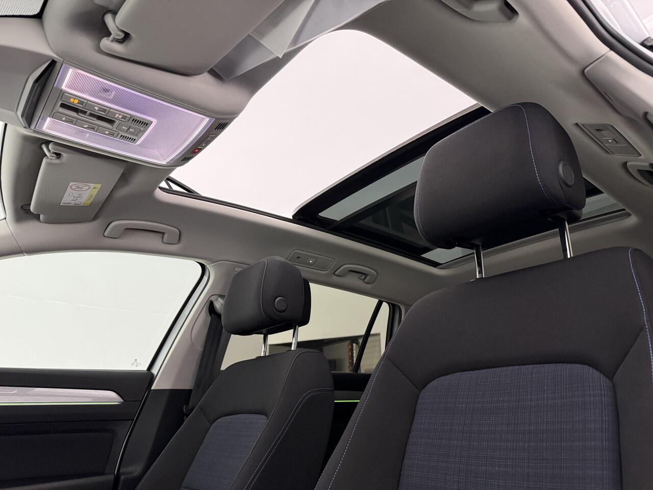 Volkswagen PASSAT Variant 1.4 TSI GTE PHEV 218PK | Pano | Sfeerverl. | Camera | Adap. Cruise | Carplay