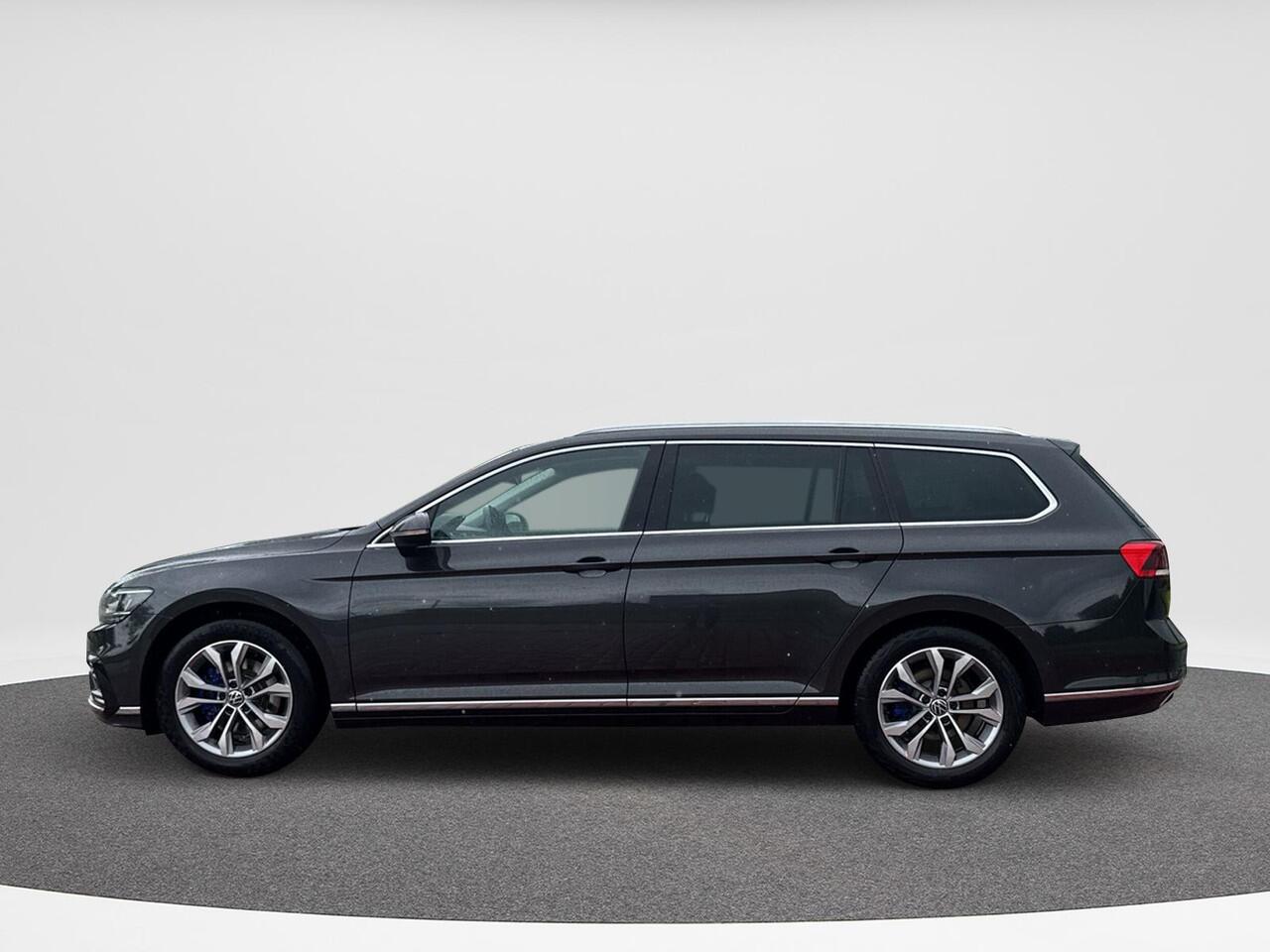 Volkswagen PASSAT 1.4 TSI PHEV GTE Business | 218 Pk | DCC | A-Camera | ERGO | Trekhaak | SOH 92% |