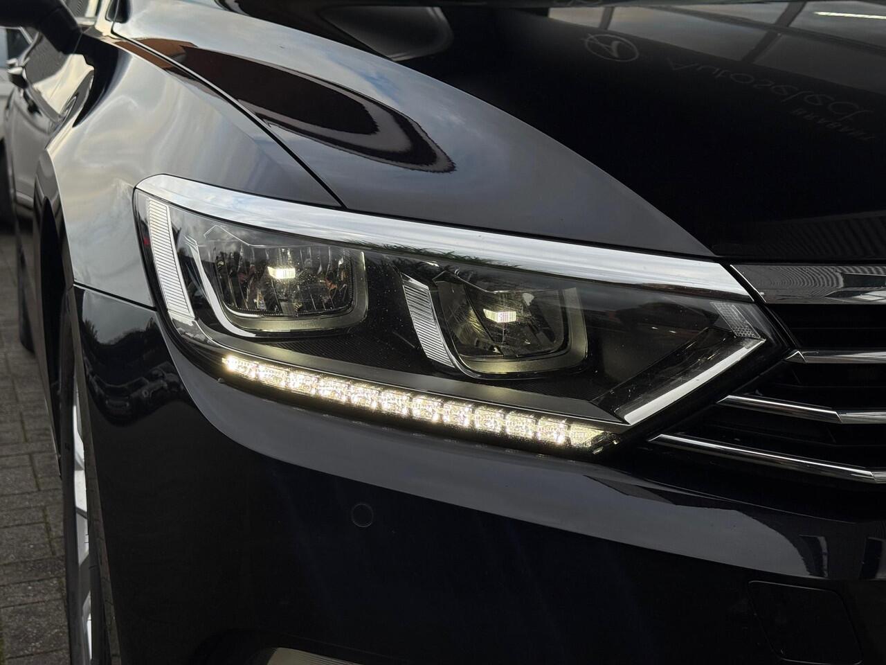 Volkswagen PASSAT Variant 1.5 TSI Highline DSG Navi Camera