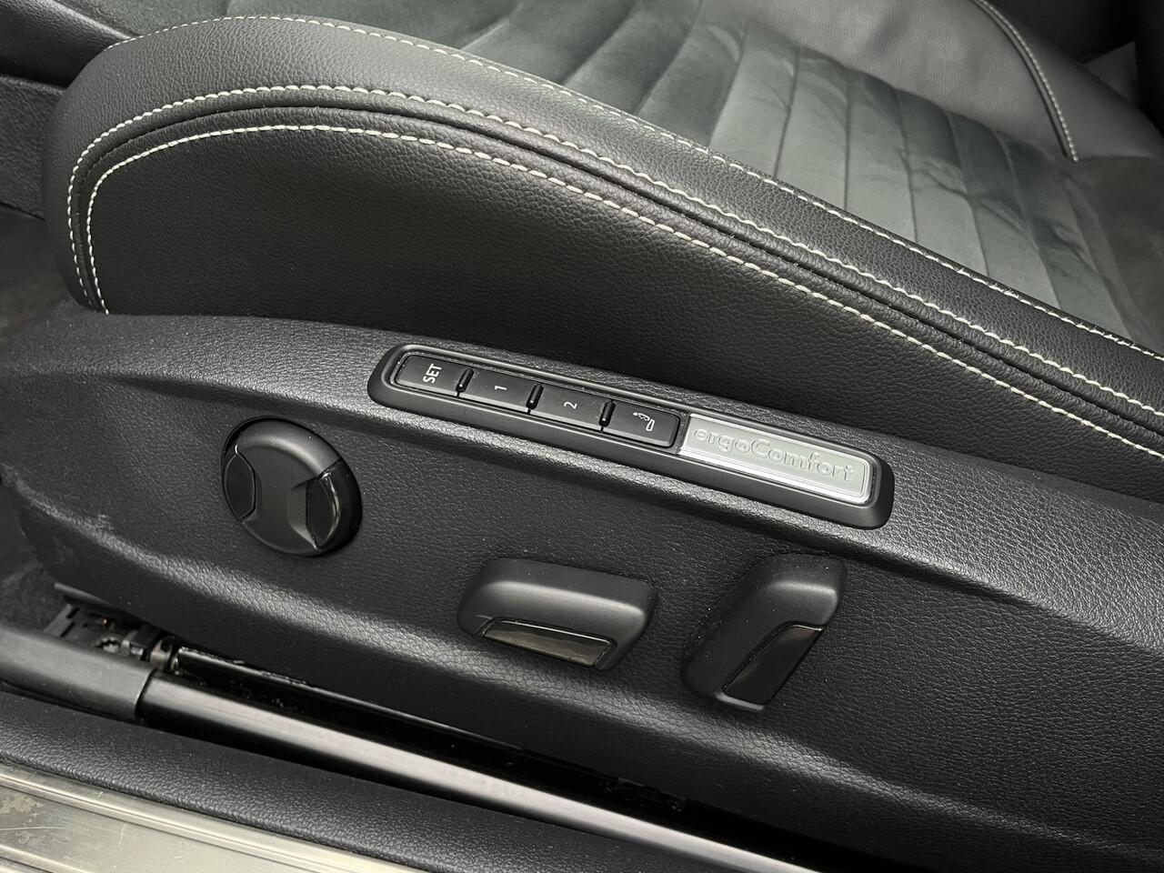 Volkswagen PASSAT Variant 1.4 TSI PHEV GTE Business | Pano | Elek. Trekhaak | Camera | Carplay | Navi | LED