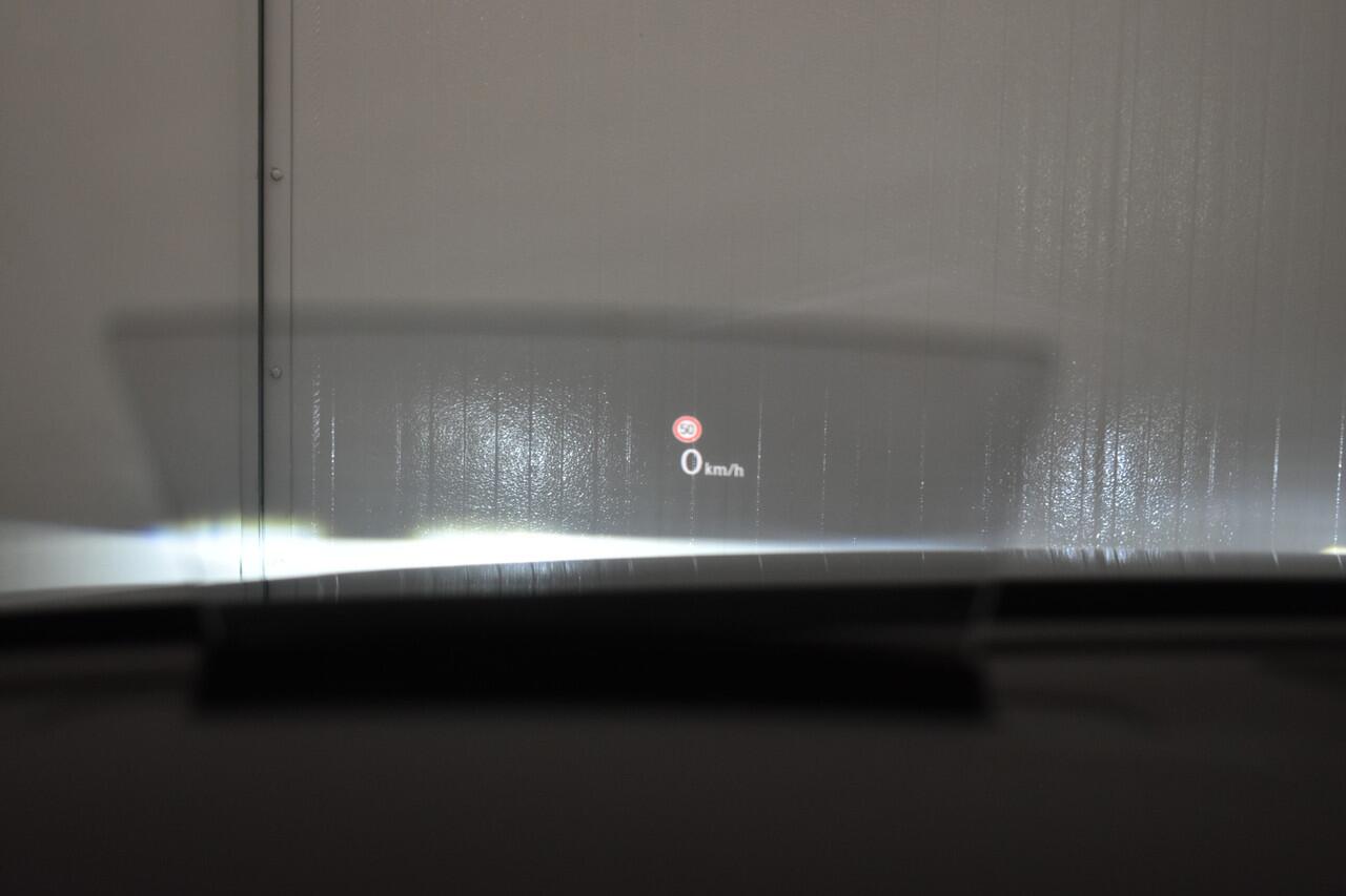 Volkswagen PASSAT GTE Head-up Disp Pano 360°Cam eLTrekh+aKlep Memo-seats Dhoek Det