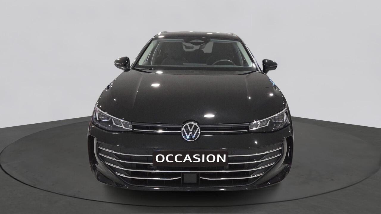 Volkswagen PASSAT Variant 1.5 eHybrid Business | Design Pakket | Trekhaak | Interieur Pakket |