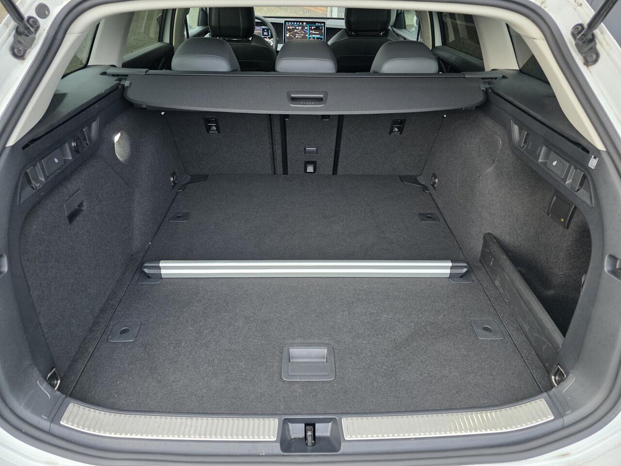 Volkswagen PASSAT Variant 1.5 eHybrid Elegance Business |BTW auto|Fabrieksgarantie|