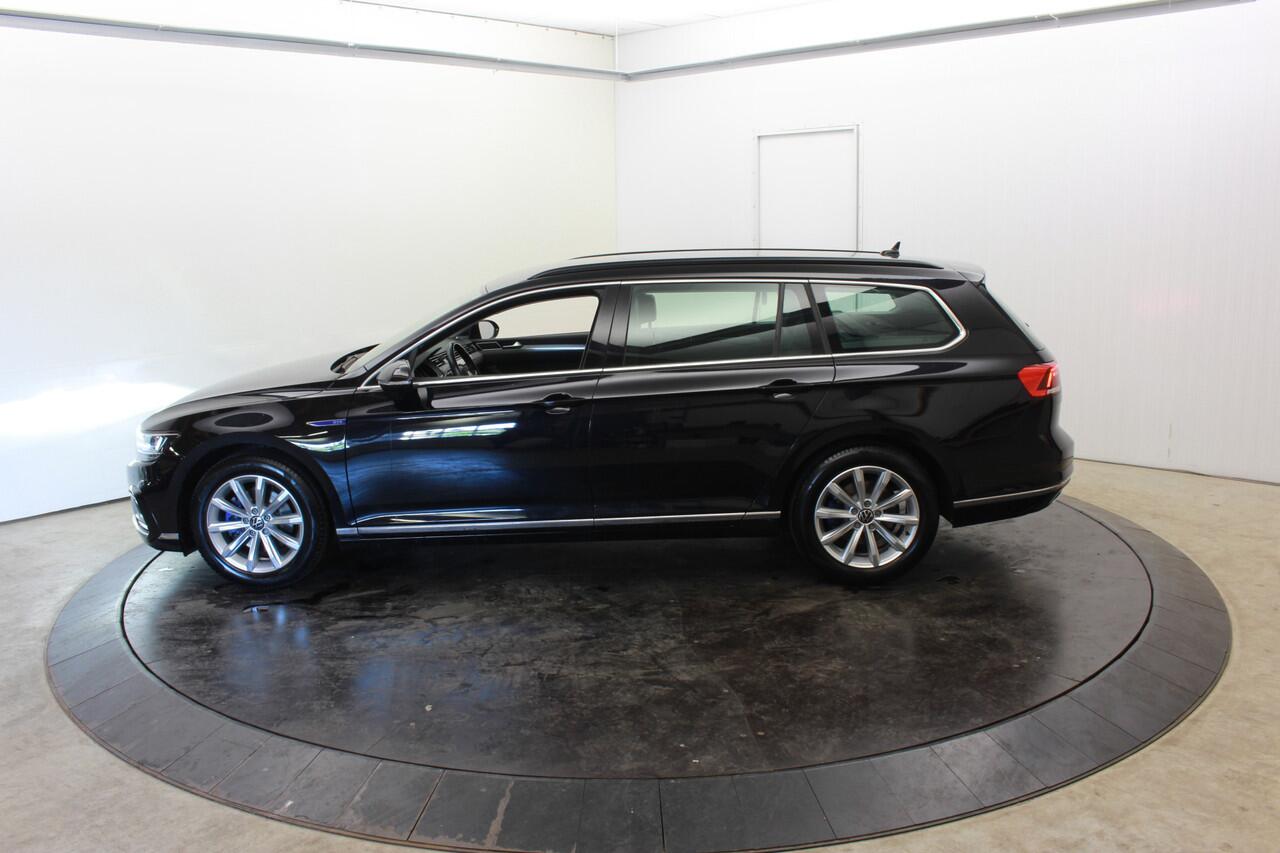 Volkswagen PASSAT 1.4 TSI PHEV GTE Buss ed El Trekh Camera Navi Winterpack