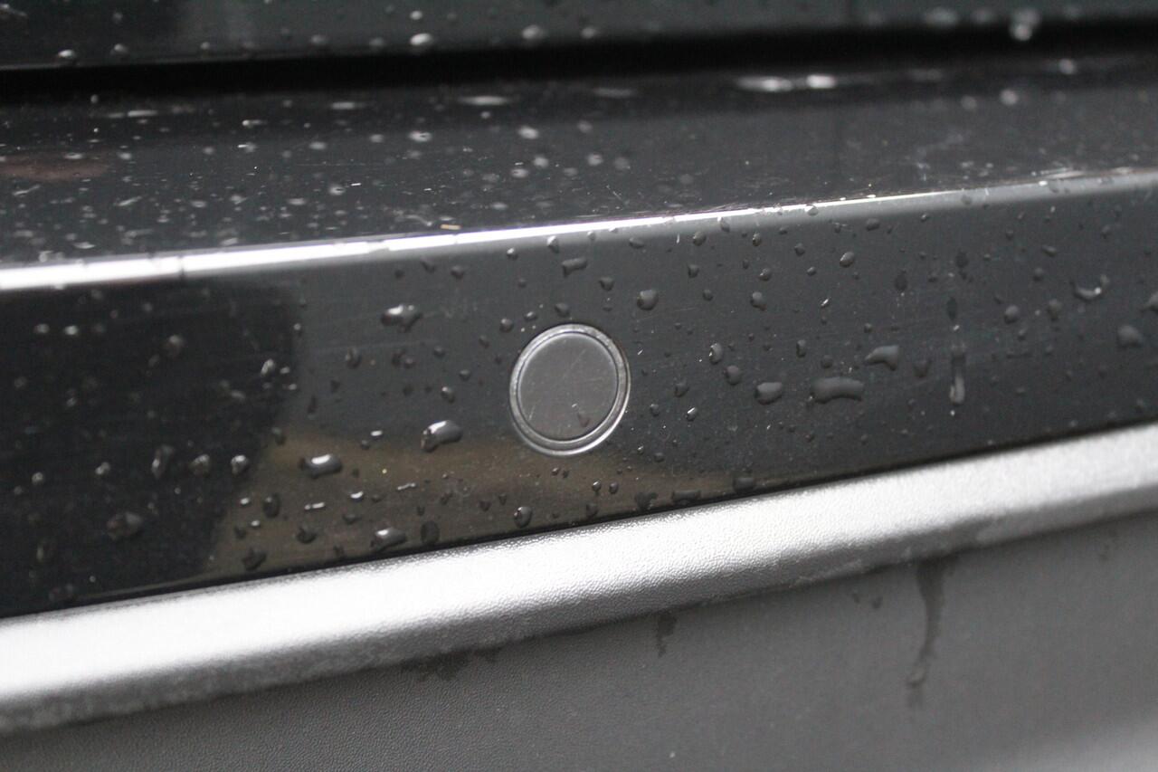 Volkswagen PASSAT Variant 1.5 eTSI 150 pk | Incl. 12 maanden Garantie | Stoel/stuur verwarming | Achteruitrijcamera | Adaptive cruise controle | Dodehoekdetectie | Parkeersensoren V+A | Navigatie | Apple CarPlay/Android Auto | Draadloze telefoonlader | Climate controle | L