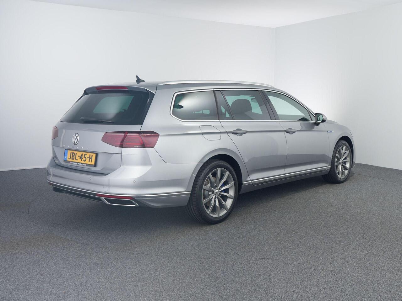 Volkswagen PASSAT Variant 1.4 TSI PHEV GTE Business | Matrix IQ | Leer | Standkachel | Virtual | 18inch |