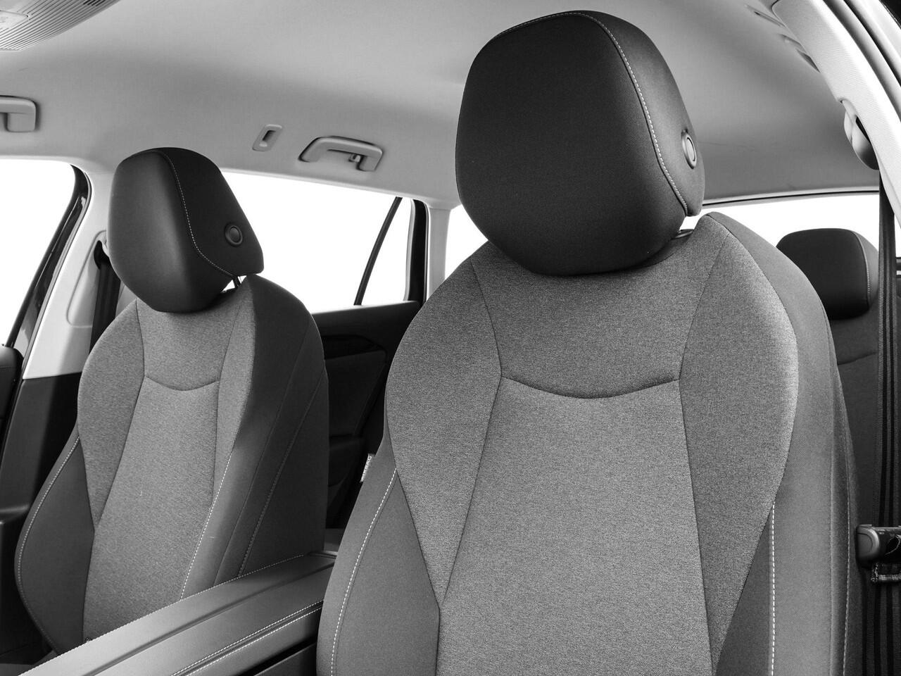 Volkswagen PASSAT Variant 1.5 eTSI 150pk DSG · Stoel-& stuurverwarming · Apple/Android Car Play · ACC · Side Assist · Verkeersbord Detectie · Garantie t/m 12-06-2026