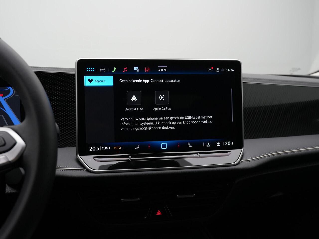 Volkswagen PASSAT Variant 1.5 eTSI 150 pk DSG Business | Trekhaak | 360 camera | Leder/alcantara | Stuur-/stoelverwarming | Massage