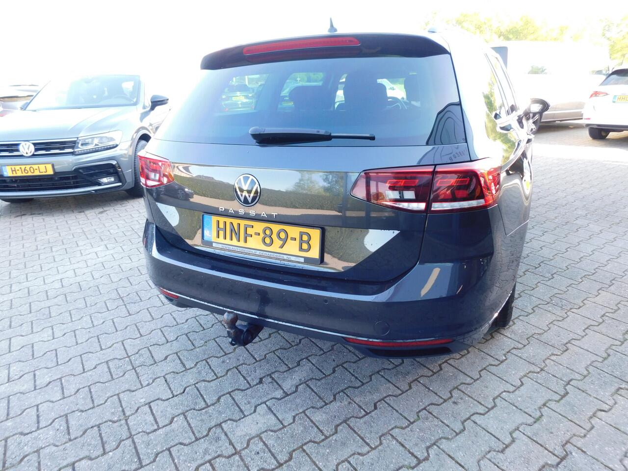 Volkswagen PASSAT Variant 1.5 TSI/DSG Business, Acc, Led, Trekhaak, Carplay, Navi