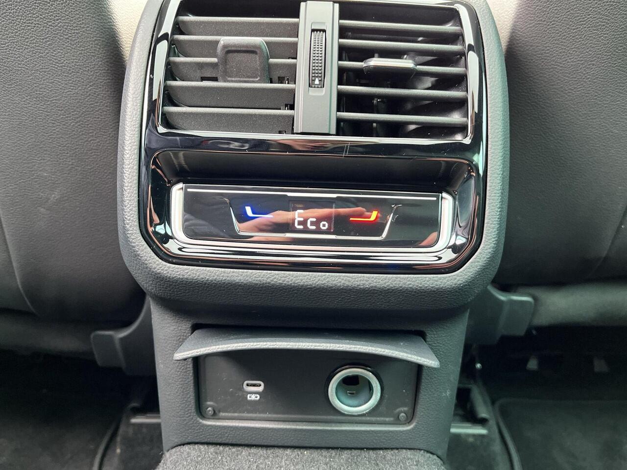 Volkswagen PASSAT Variant 1.4 TSI DSG6 GTE Business | 100% SOH | PHEV | 218 Pk| Trekhaak | ACC | Pano | Elec. A-Klep | ERGO |