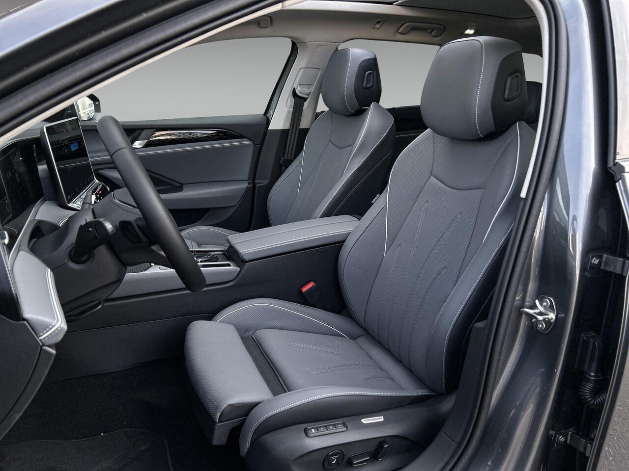 Volkswagen PASSAT Elegance Business 1.5 eHybrid 150 kW / 204 pk Vari