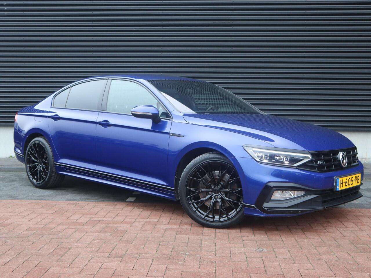 Volkswagen PASSAT 2.0 TSI 4Motion Elegance Business R | 272PK Fabrieks af | NAP | Clima | Adapt. Cruise | Navi | Leder/Alcantara | PDC | LED | Stoelverwarming | Multimedia |