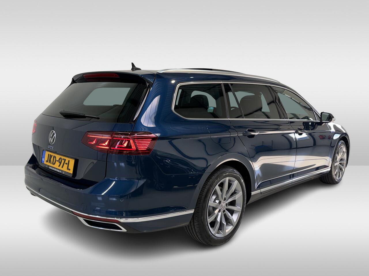 Volkswagen PASSAT Variant 1.4 TSI PHEV 218pk GTE | Pano | Dynaudio | Trekhaak