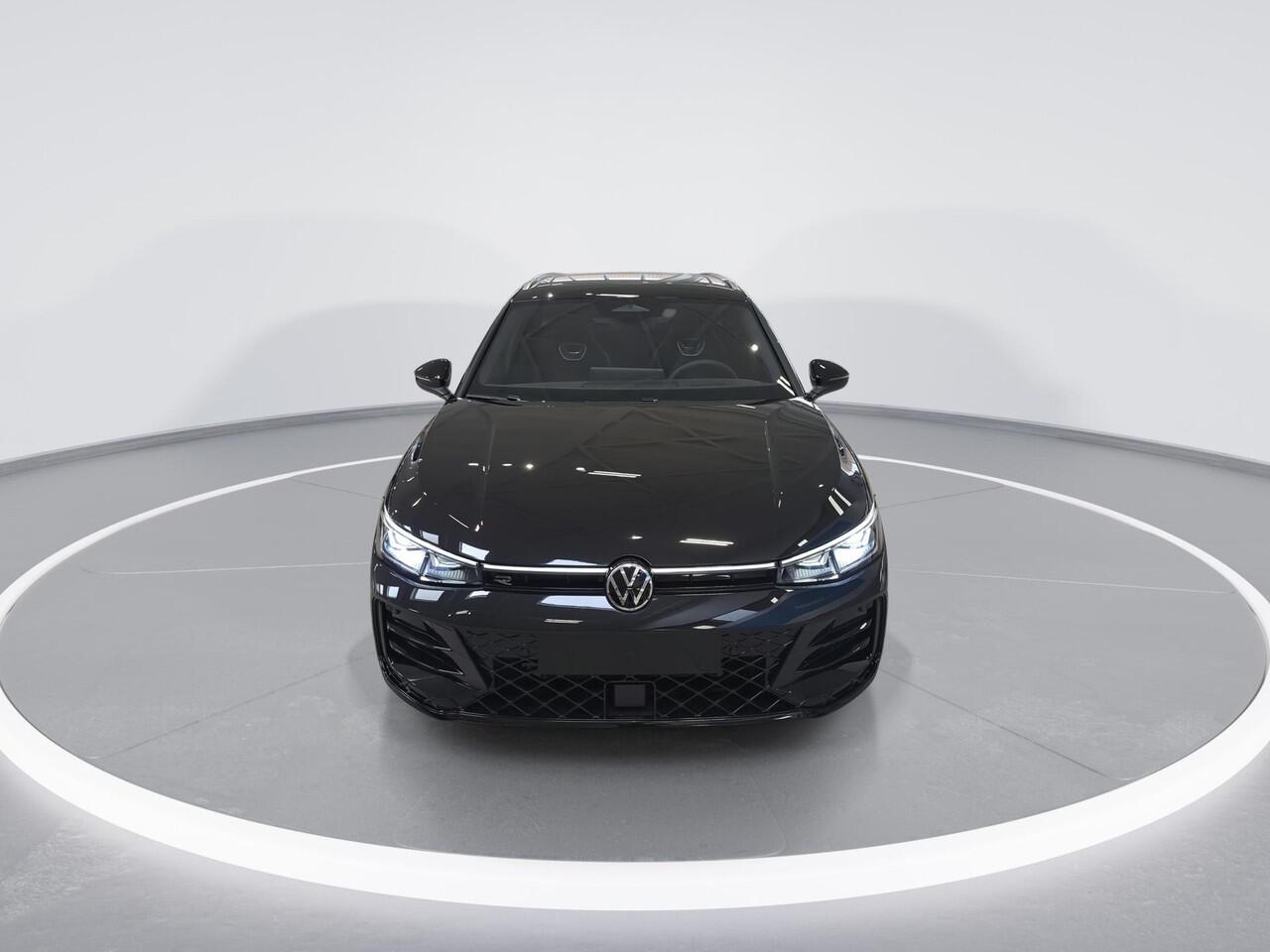 Volkswagen PASSAT Variant R-Line Edition 1.5 eHybrid 204 pk 6 versn. DSG · Multimedia pakket plus · High-end geluidsysteem 'Harman Kardon' · Prijs incl. inruilpremie · MEGA Sale