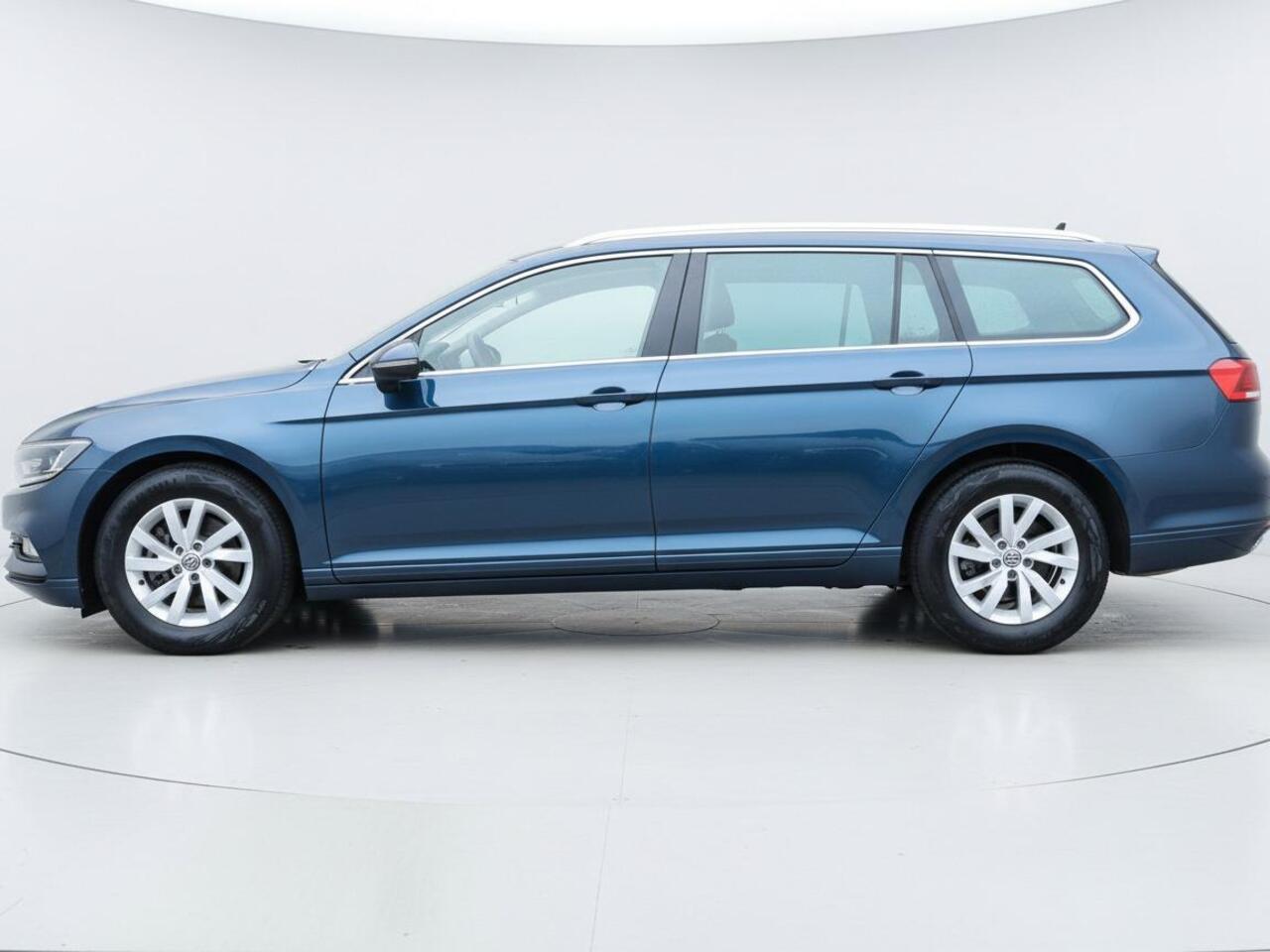 Volkswagen PASSAT Variant 1.5 TSI Comfort Business | NAP | Clima | Adapt. Cruise | Multimedia/Navi | LED | PDC V+A | Keyless |