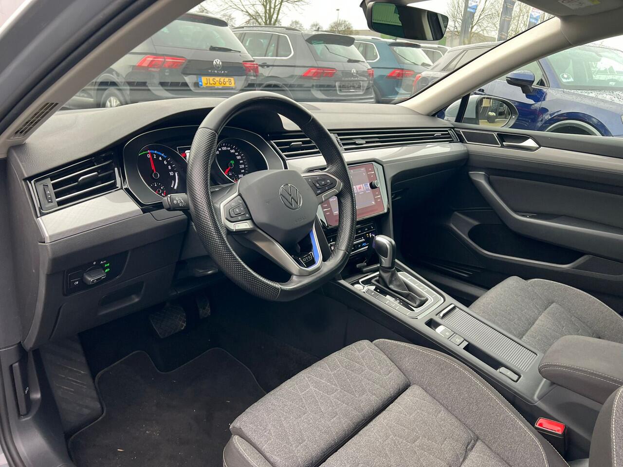 Volkswagen PASSAT Variant 1.4 TSI PHEV GTE trekhaak, navi, cruise, camera