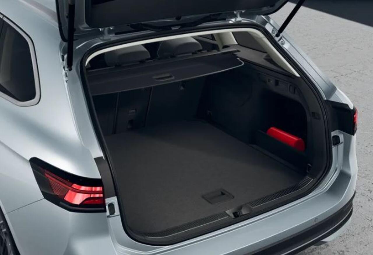 Volkswagen PASSAT Variant 1.5 eTSI Business !!!Profiteer ook van 2.000 euro inruilpremie!!!