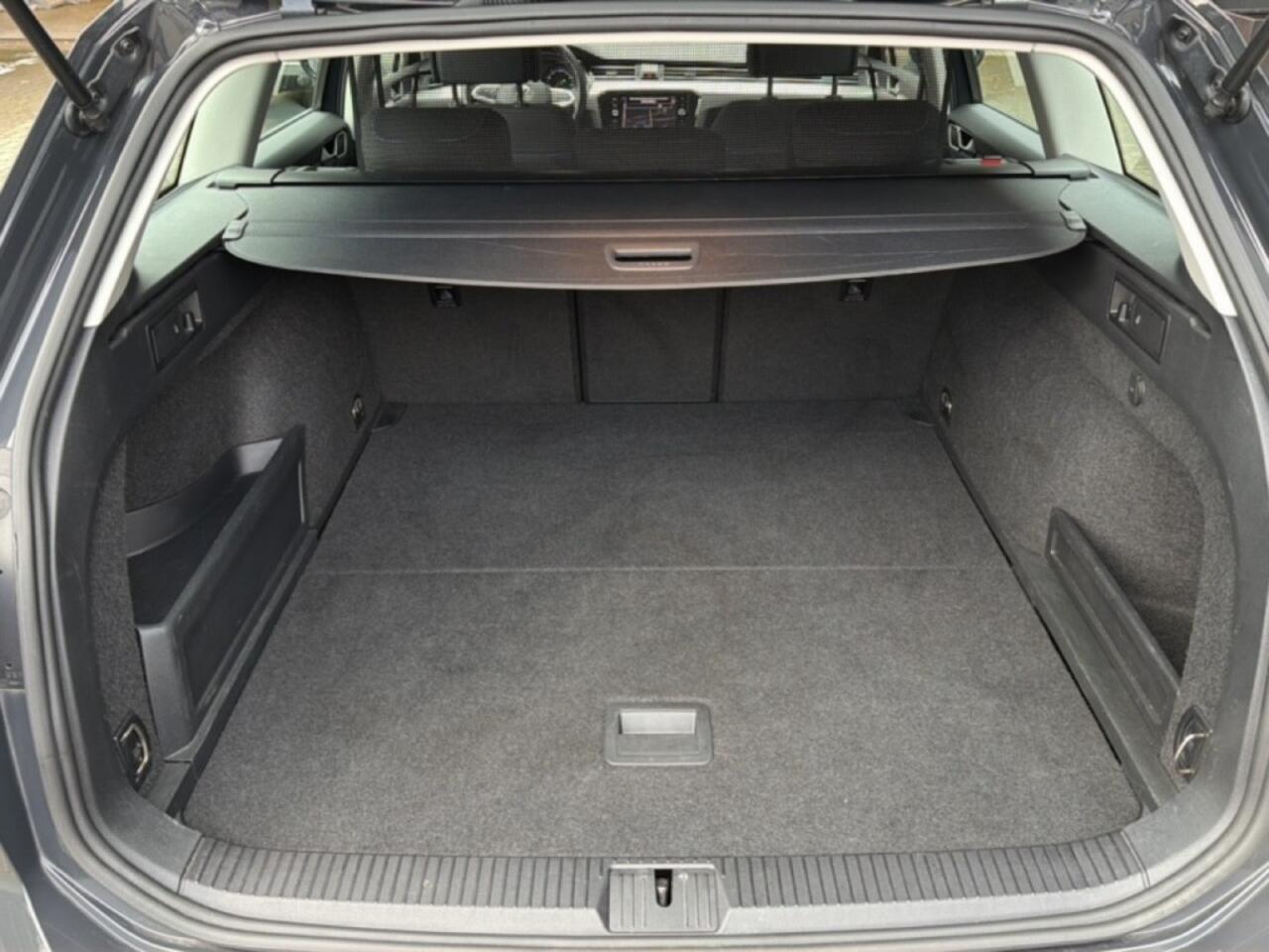 Volkswagen PASSAT 1.4 TSI DSG GTE CAMERA/NAVI/CARPLAY/ACC/STOELVERW