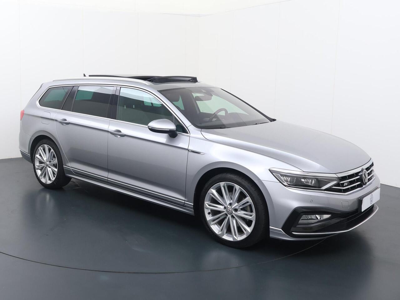 Volkswagen PASSAT Variant 1.5 TSI R-Line Business + | 150 PK | Automaat | Adaptive Cruisecontrol | Panoramadak | Stoelverwarming |