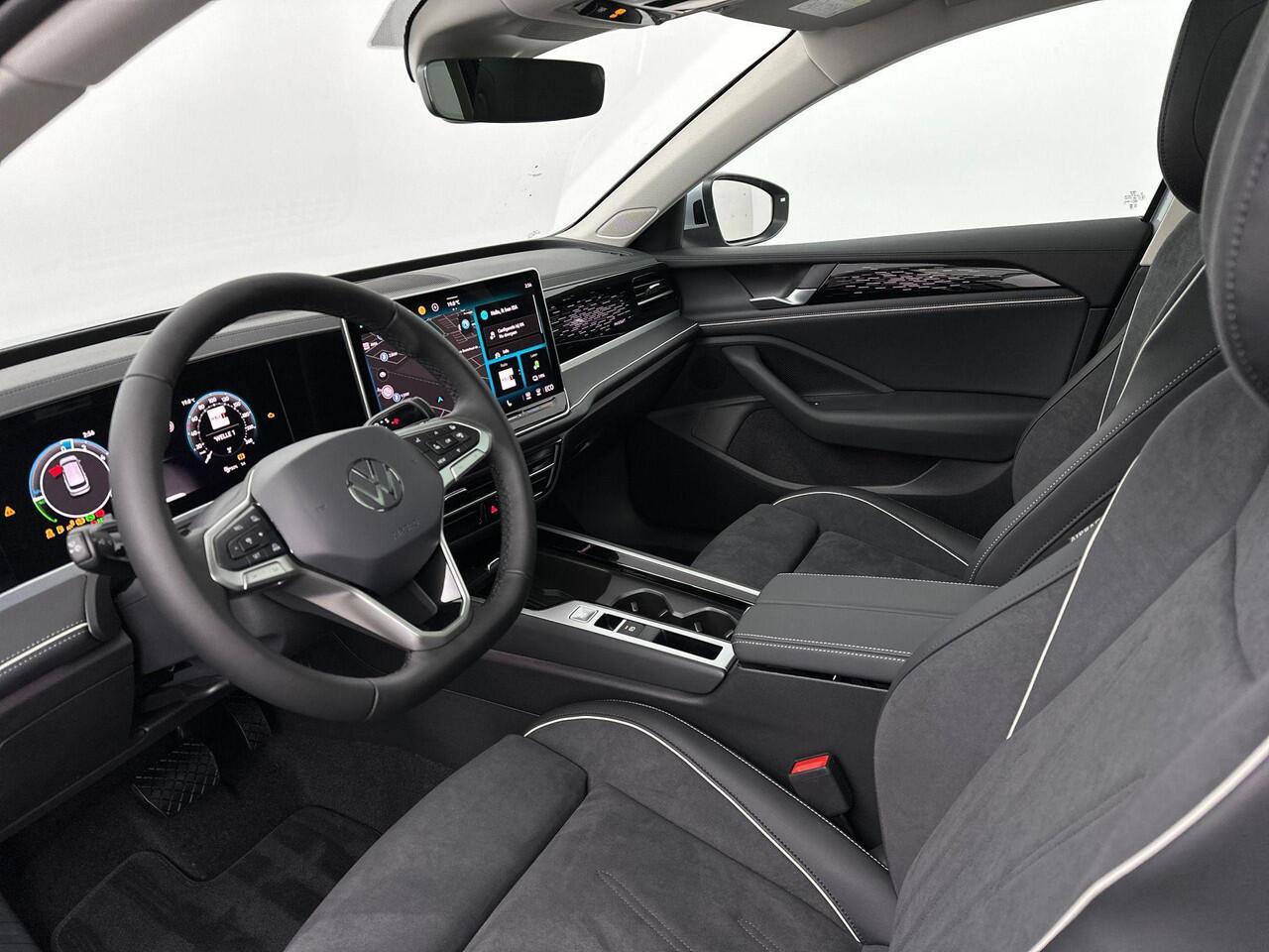 Volkswagen PASSAT Variant 1.5 eHybrid Elegance Business DSG6 204pk