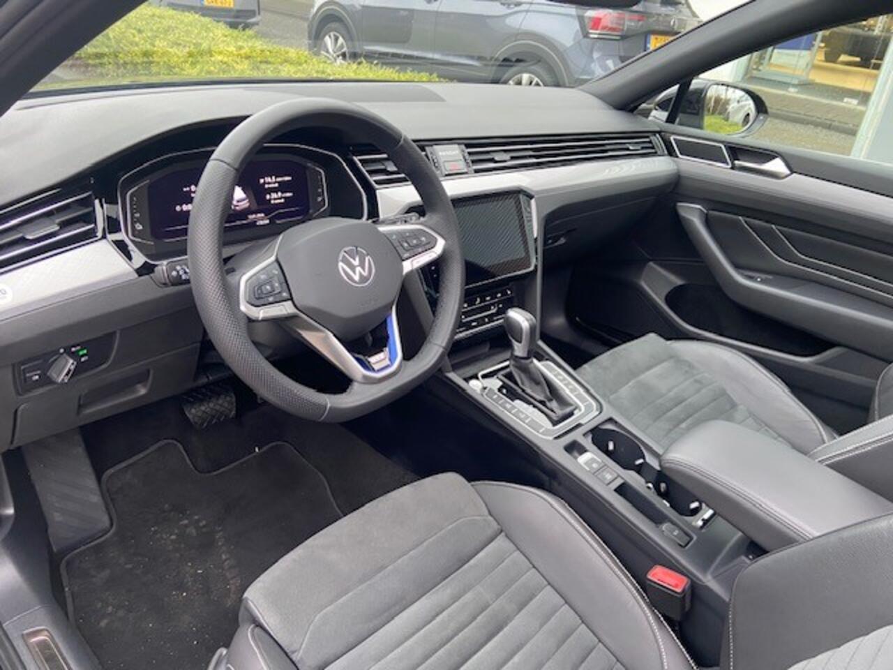 Volkswagen PASSAT Variant 1.4 TSI PHEV GTE Business / PANODAK / 17"LMV / CAMERA / NAVI / APP.Connect