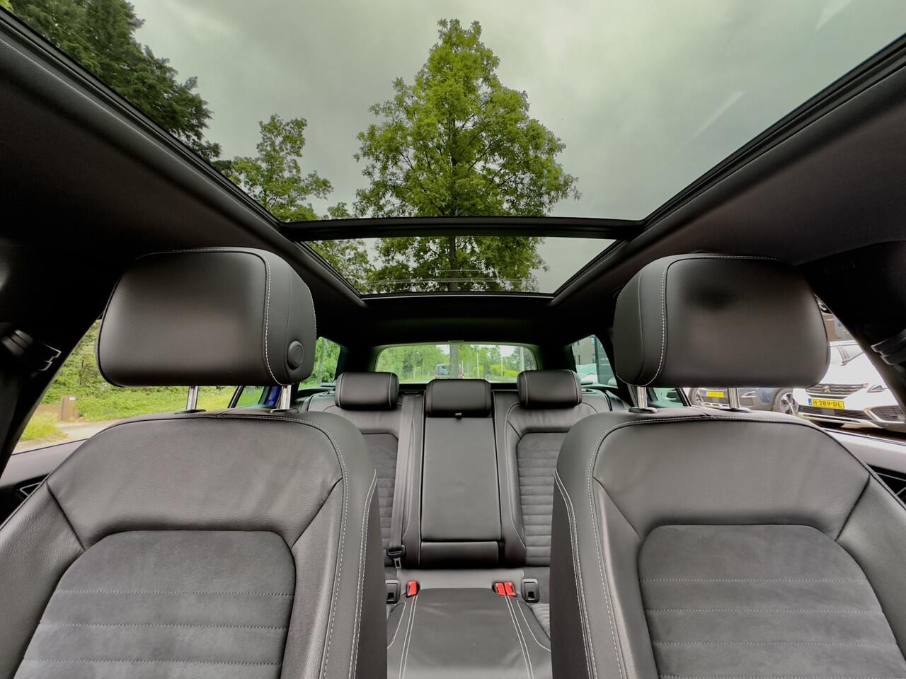 Volkswagen PASSAT Variant 1.5 TSI AUT7 R-LINE ELEGANCE PANORAMADAK LEDER NAVI CAMERA VIRTUAL-DASH IQ-DRIVE LED LMV PDC