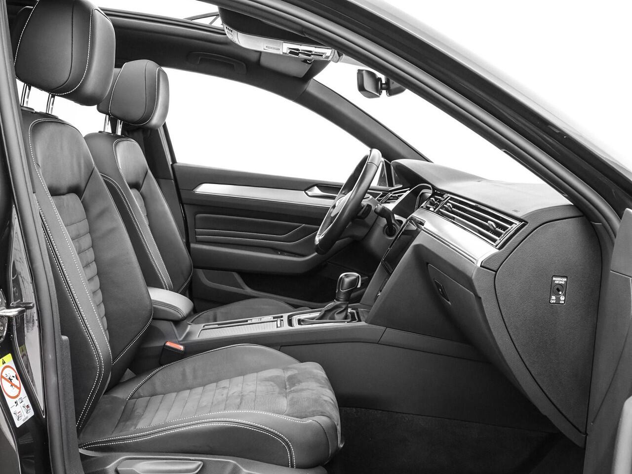 Volkswagen PASSAT Variant 1.5 TSI 150pk DSG R-Line Business + · Panoramadak · Camera · Matrix LED · Keyless · Stoelverwarming · Active Info Display · Garantie t/m 11-07-2027 of 100.000km