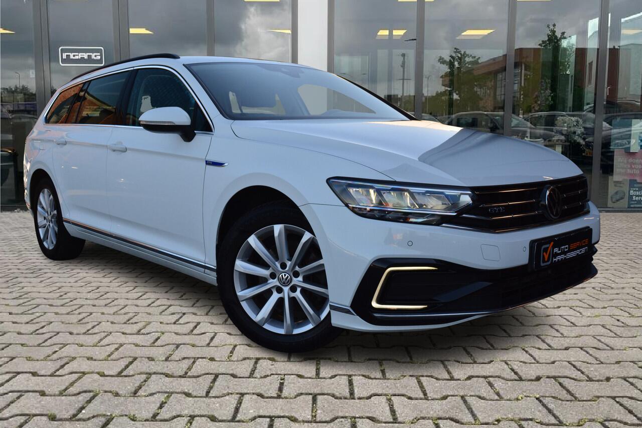 Volkswagen PASSAT Variant 1.4 TSI PHEV GTE Business | ACC | Camera | Winterpakket |