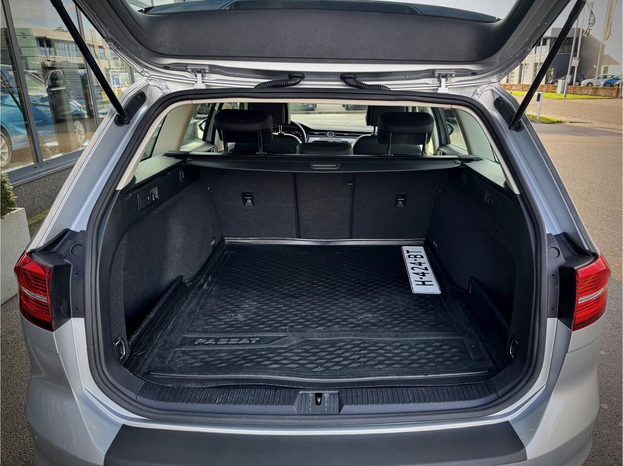 Volkswagen PASSAT Variant 1.5 TSI Highline Business R