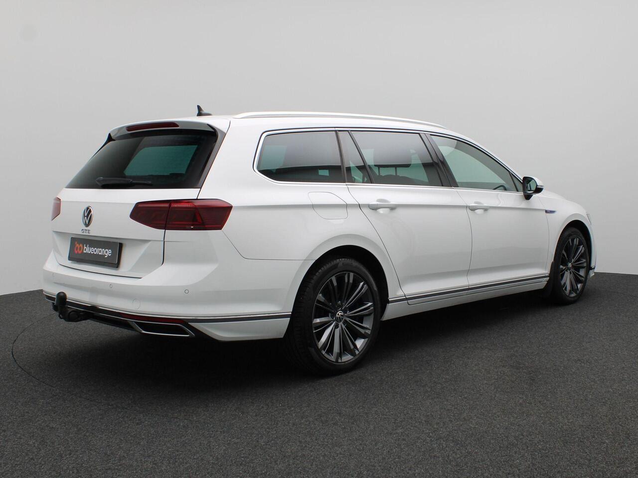 Volkswagen PASSAT Variant 1.4 TSI PHEV GTE Business 218PK DSG SOH 84%, Trekhaak, 18" LM Velgen, Navi Discover Pro, Leder, Memorystoel, Elektr. Achterklep, Achteruitrijcamera, Adaptieve Cruise Controle