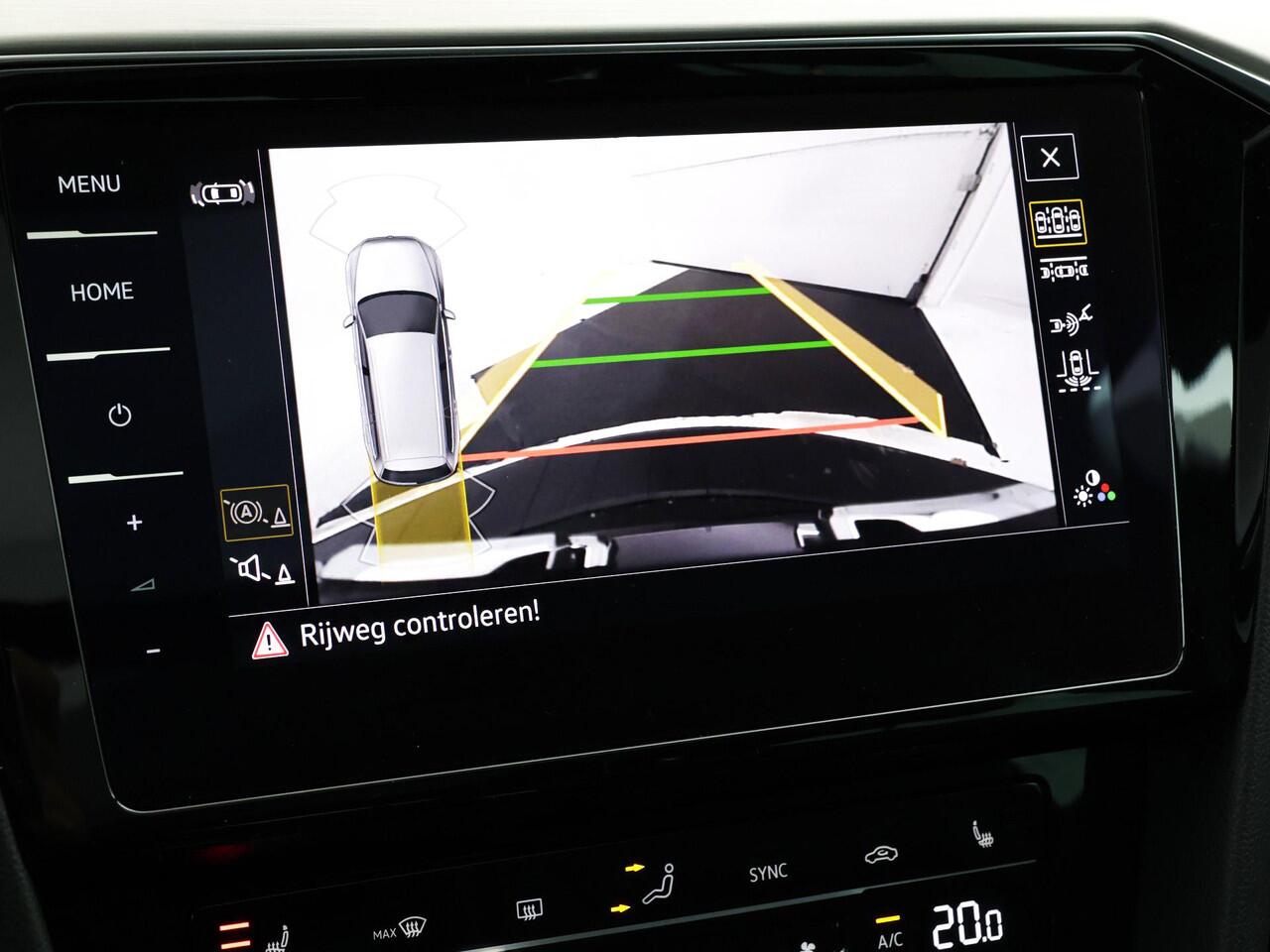 Volkswagen PASSAT Variant 1.5 TSI 150pk DSG R-Line Business + · Panoramadak · Camera · Matrix LED · Keyless · Stoelverwarming · Active Info Display · Garantie t/m 11-07-2027 of 100.000km