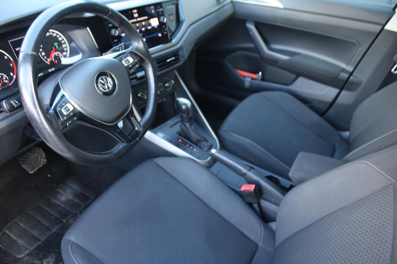 Volkswagen POLO 1.0 TSI Comfortline - AUTOMAAT - NAVIGATIE - AIRCO - 5-DEURS - RIJKLAAR