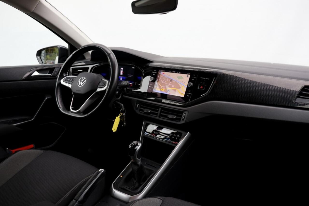 Volkswagen POLO 1.0 TSI Life Business - 95 pk **Navi / Carplay / PDC / ACC