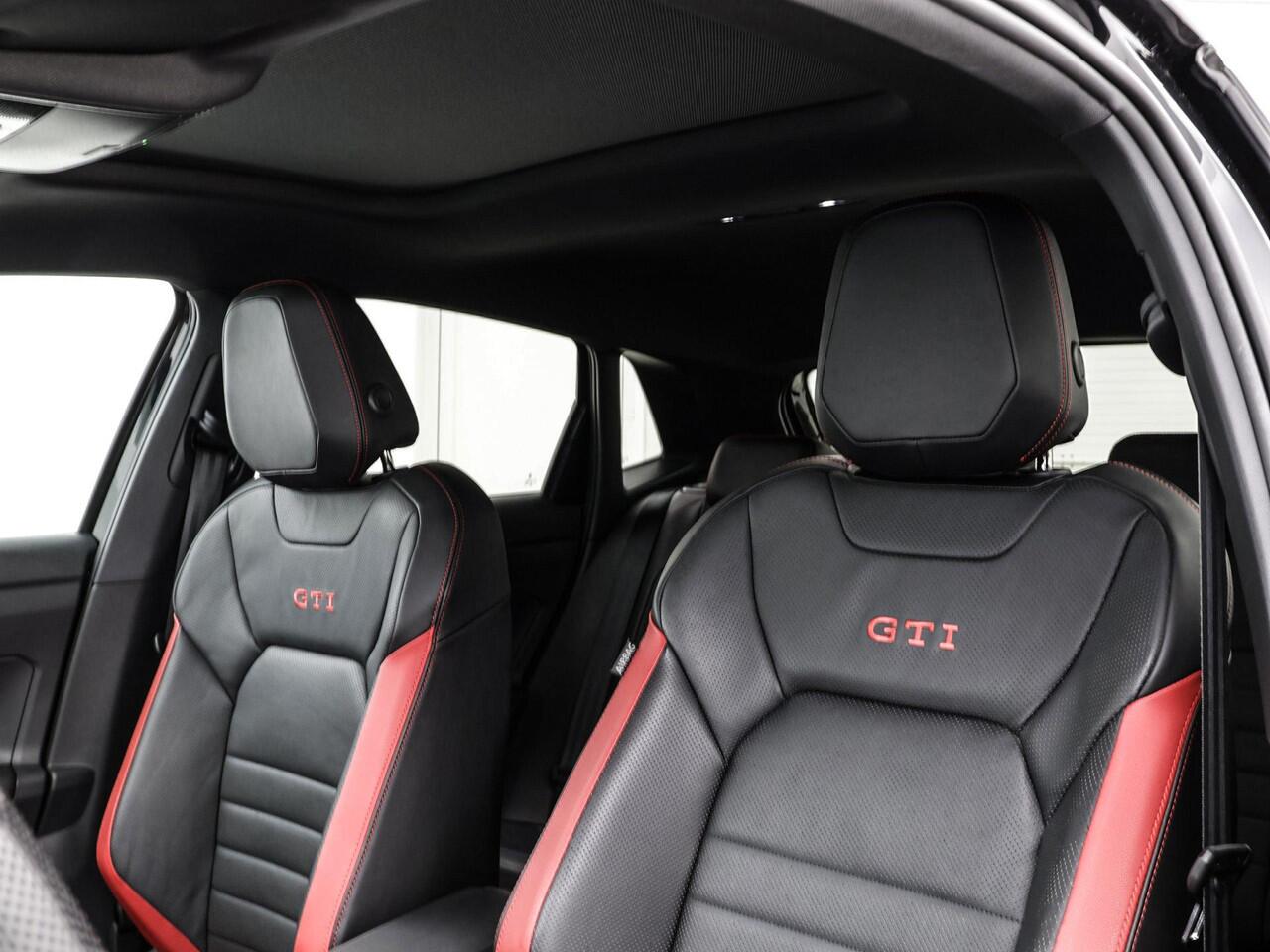 Volkswagen POLO 2.0 TSI 207pk DSG GTI Edition 25 · Panoramadak · Camera · Keyless · Apple/Android Car Play · Beats Audio · Navigatie · IQ.Light · Stoelverwarming · 18'' Inch · Garantie t/m 27-02-2028 of 100.000km