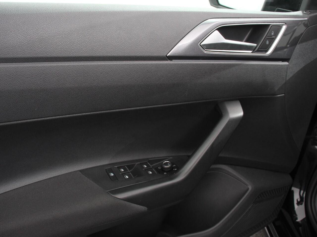 Volkswagen POLO 1.0 TSI 110pk DSG Style | Navigatie | Apple Carplay/ Android Auto | Parkeersensoren | Adaptive Cruise Control | Stoelverwarming | Ledverlichting | Climate Control