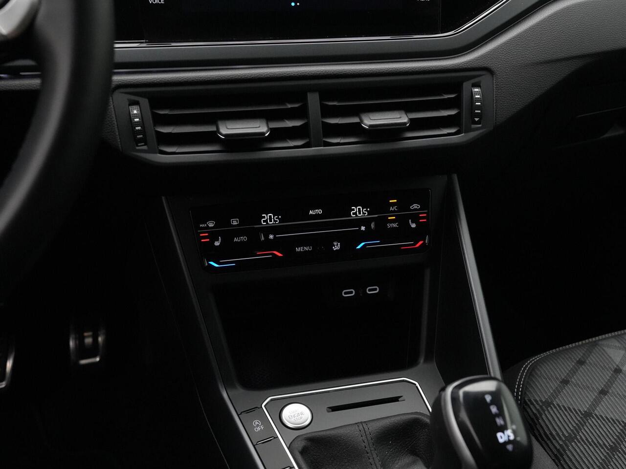 Volkswagen POLO 1.0 TSI 95 pk DSG R-Line | Panoramadak | IQ Light | Achteruitrijcamera | Stoelverwarming | Adaptive Cruise | Navigatie