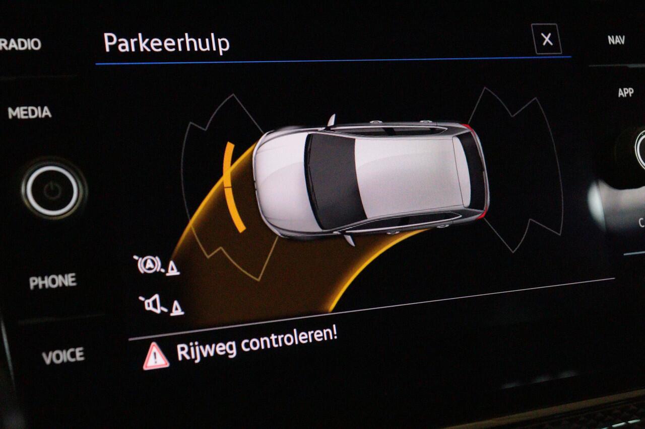 Volkswagen POLO 1.0 TSI Life Business Automaat | APPCONNECT | AIRCO | PDC V+A | CRUISE | STOELVERW |