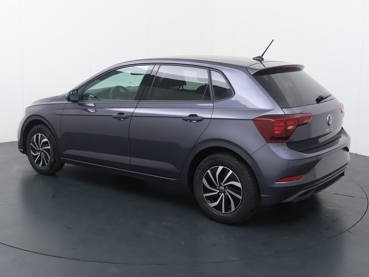 Volkswagen POLO Life Edition 1.0 70 kW / 95 pk TSI Hatchback 5 ver sn. Hand | Multimedia pakket |