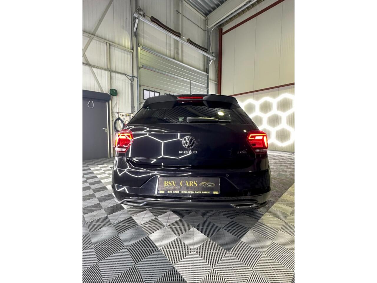 Volkswagen POLO R-Line 1.0 Tsi Dsg Bj2021 31dkm!!! Financiering mogelijk